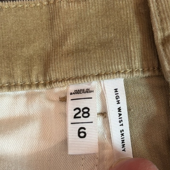 Loft corduroy pants, size 6/28, tan color, in excellent condition Item #61 - Picture 5 of 7